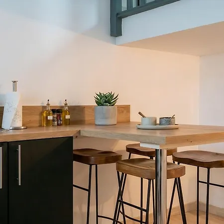 Duplex Lindor élégant - Jusqu'à 4 Personnes - Parking Gratuit *