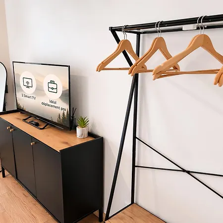 Duplex Lindor élégant - Jusqu'à 4 Personnes - Parking Gratuit Apartamento *